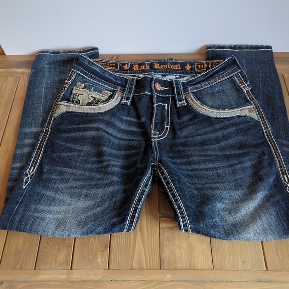 Men's Rock Revival Blue Jeans with Embroidered Pockets - Picture 3 of 15